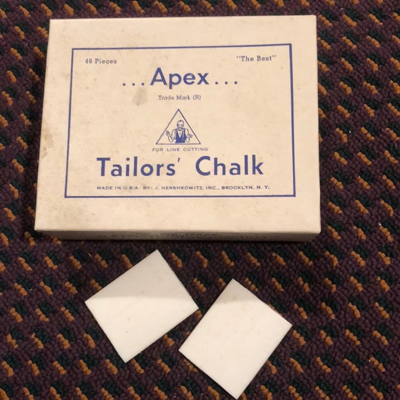 NWT 48 pieces of white tailors chalk - Picture 1 of 5